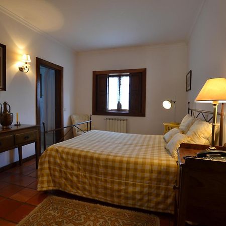 Quinta De Cima De Eiriz Pensionat Guimarães Exteriör bild