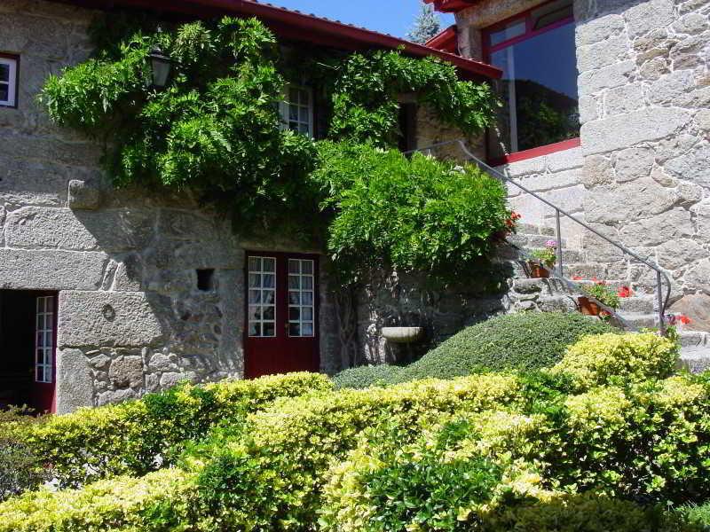 Quinta De Cima De Eiriz Pensionat Guimarães Exteriör bild