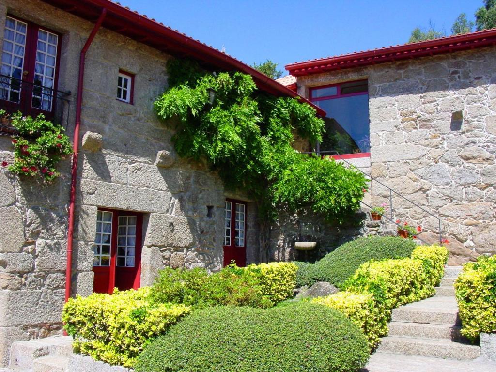 Quinta De Cima De Eiriz Pensionat Guimarães Exteriör bild