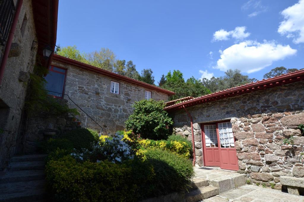 Quinta De Cima De Eiriz Pensionat Guimarães Exteriör bild