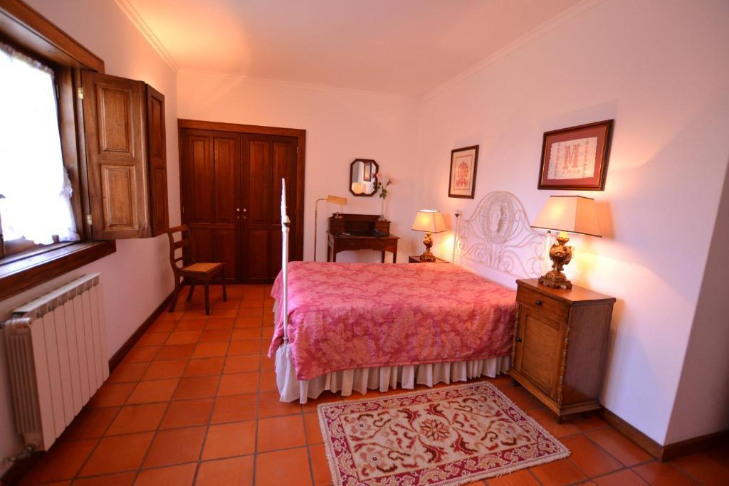 Quinta De Cima De Eiriz Pensionat Guimarães Rum bild